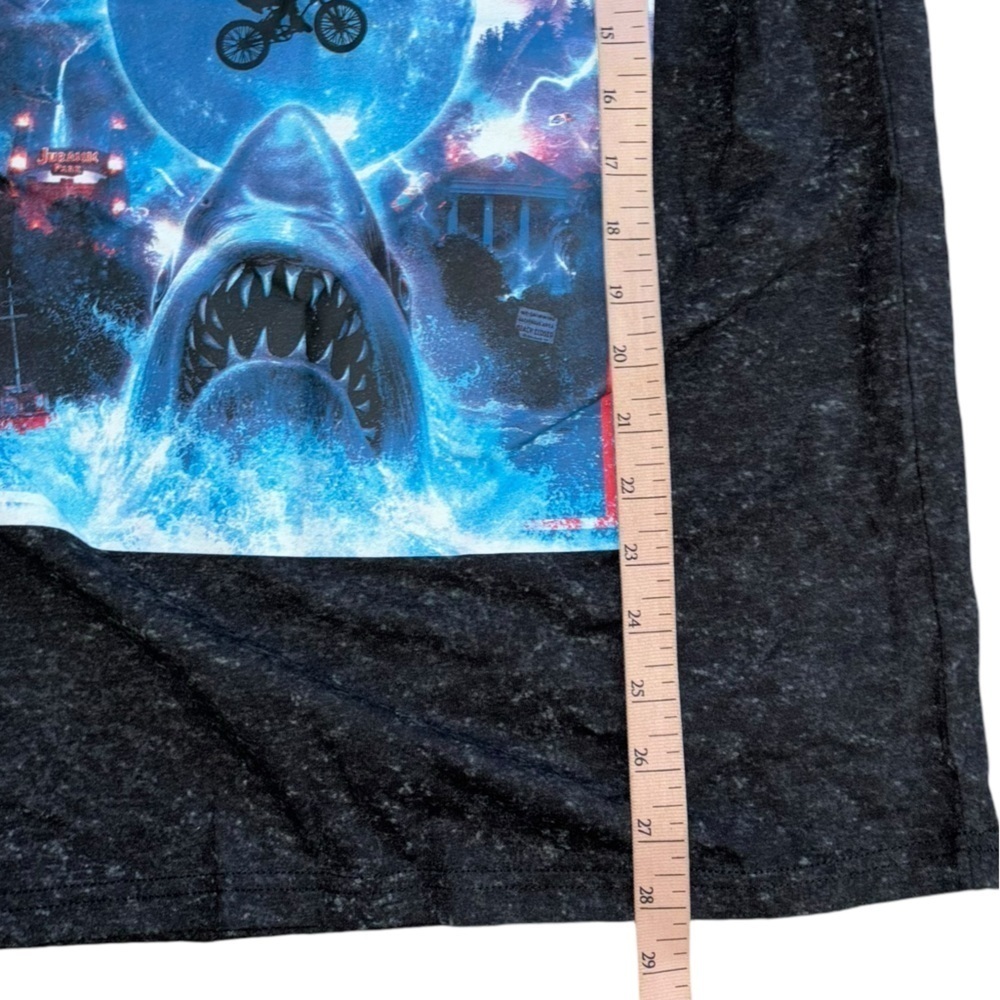 Universal 80’s Movies TShirt Men’s S E.T Jurassic Park Jaws Back To The Future - Picture 6 of 7